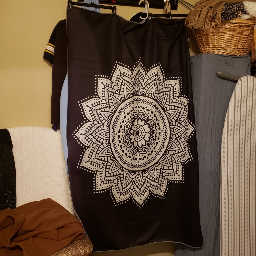JUST IN! Mandala Wall Tapestry 100X150CM - Picture 5 of 7